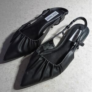 Steve Madden Trixx Black Pointed Slingback Flats Womens 8 Minimalist Chic